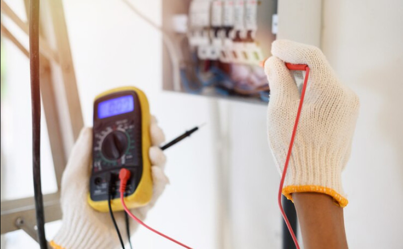 المخاطر الكهربائية وطرق الوقاية منها